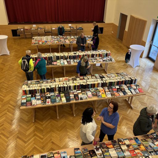 Bücherflohmarkt