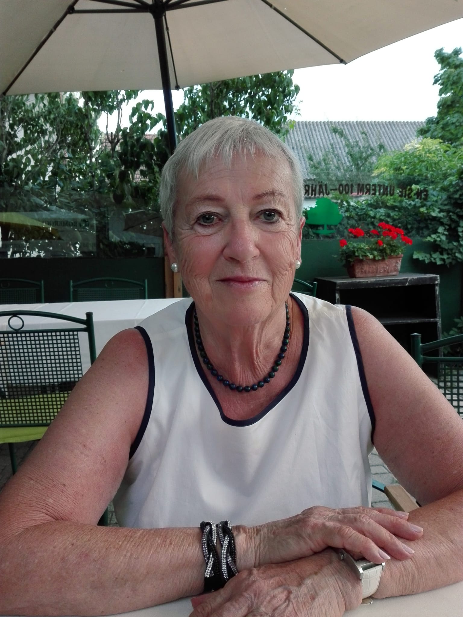 Edith Wolf